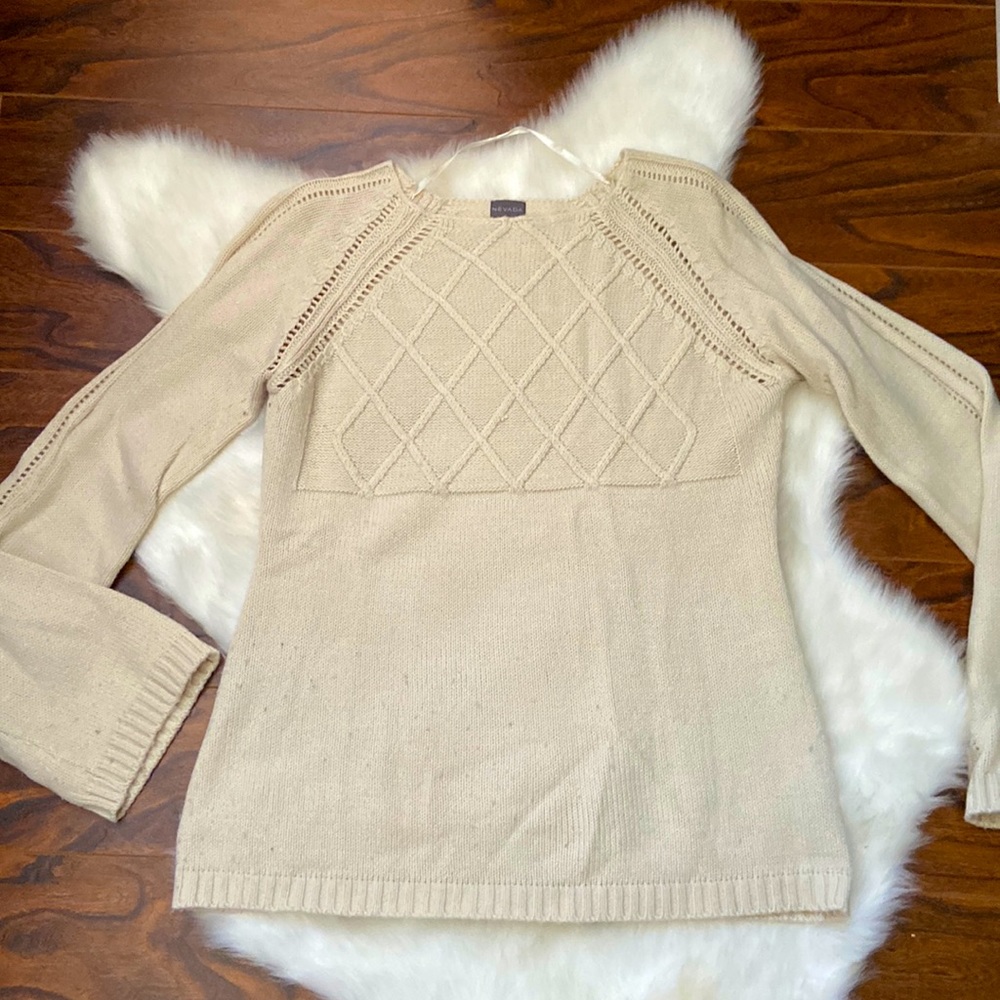 Cute empire waist round neck sweater